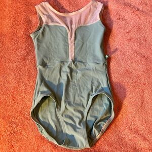 Luckyleo Dancewear size:Small